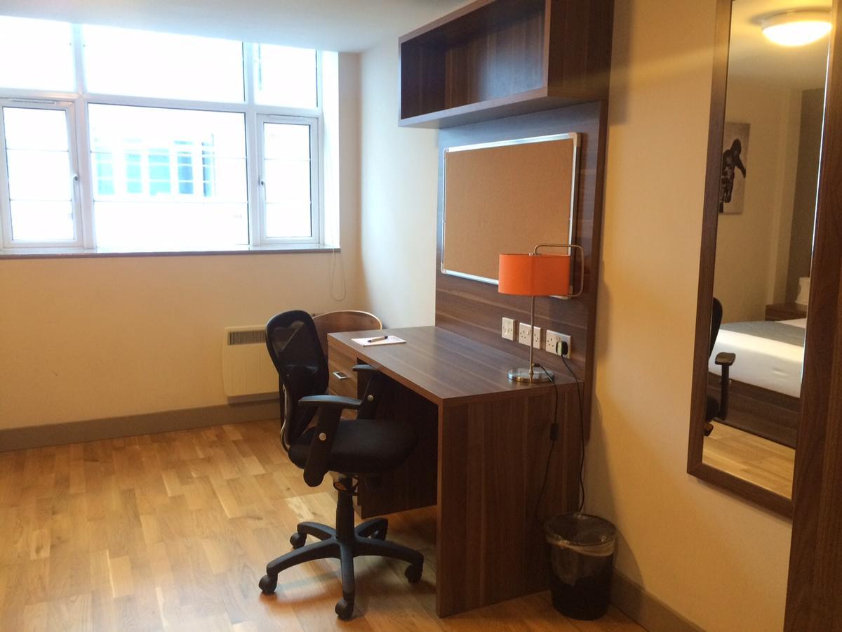 ברייטון Britannia Study Hotel מראה חיצוני תמונה