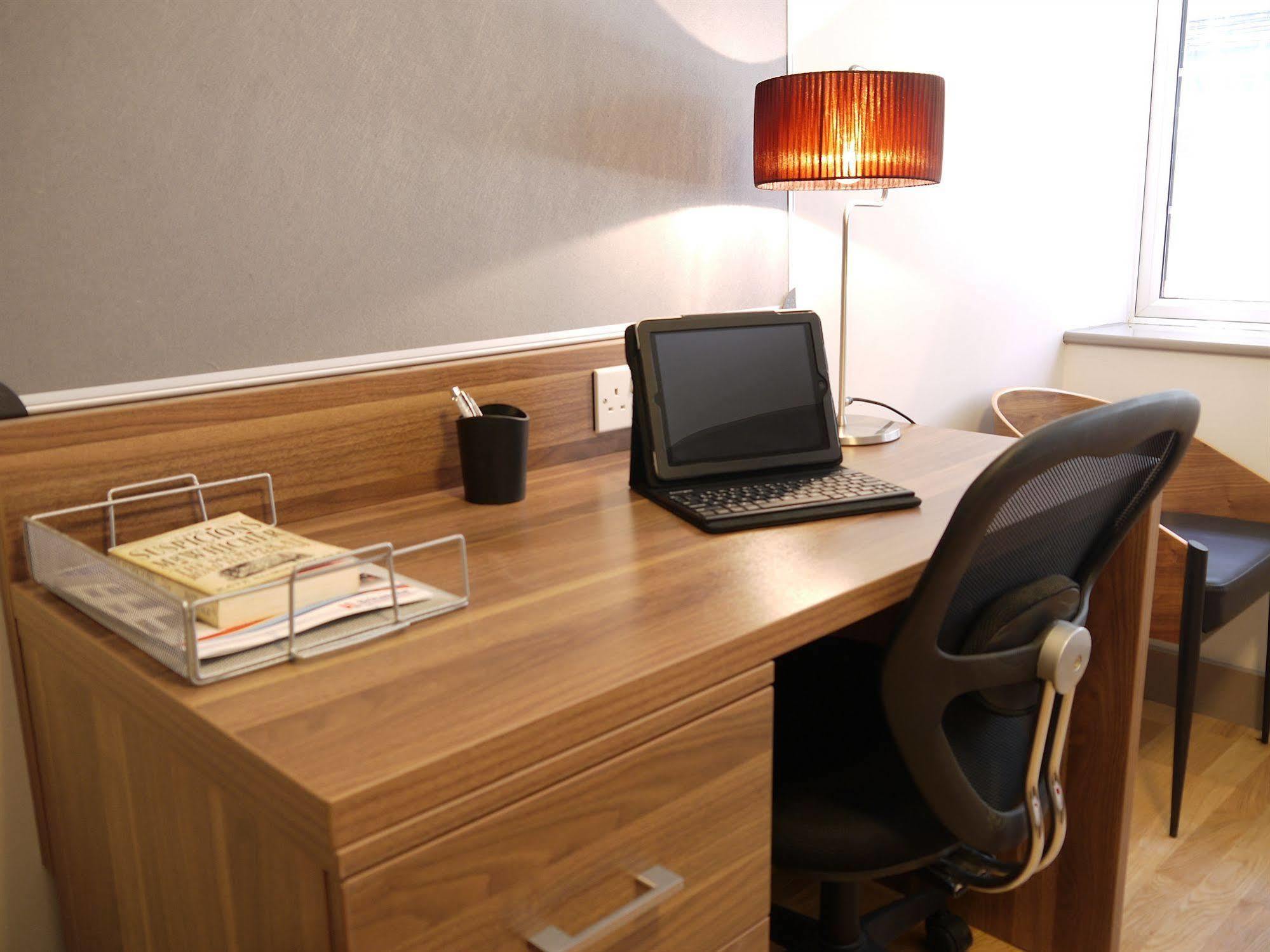 ברייטון Britannia Study Hotel מראה חיצוני תמונה