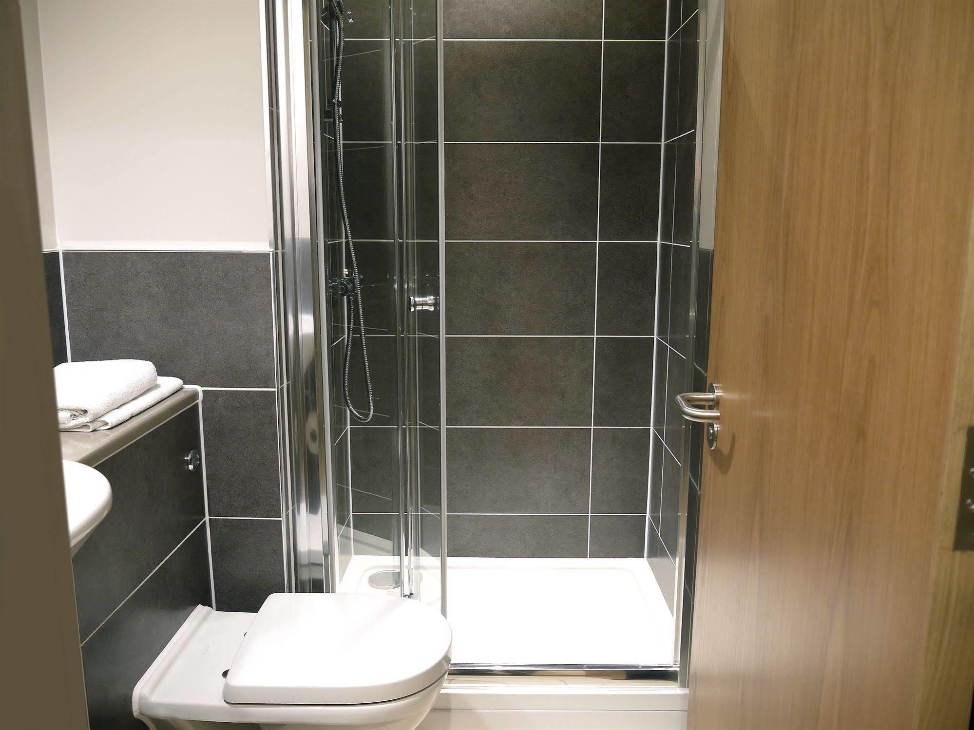 ברייטון Britannia Study Hotel מראה חיצוני תמונה