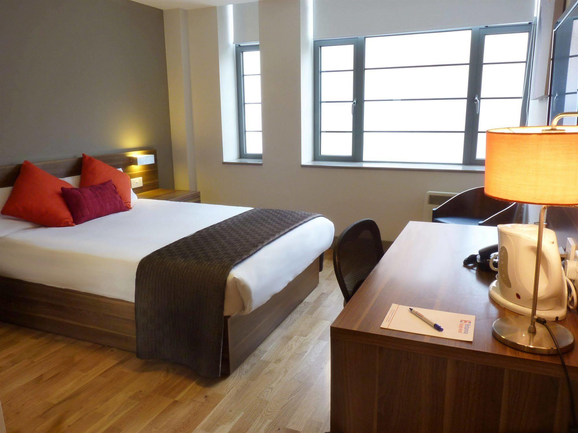 ברייטון Britannia Study Hotel מראה חיצוני תמונה